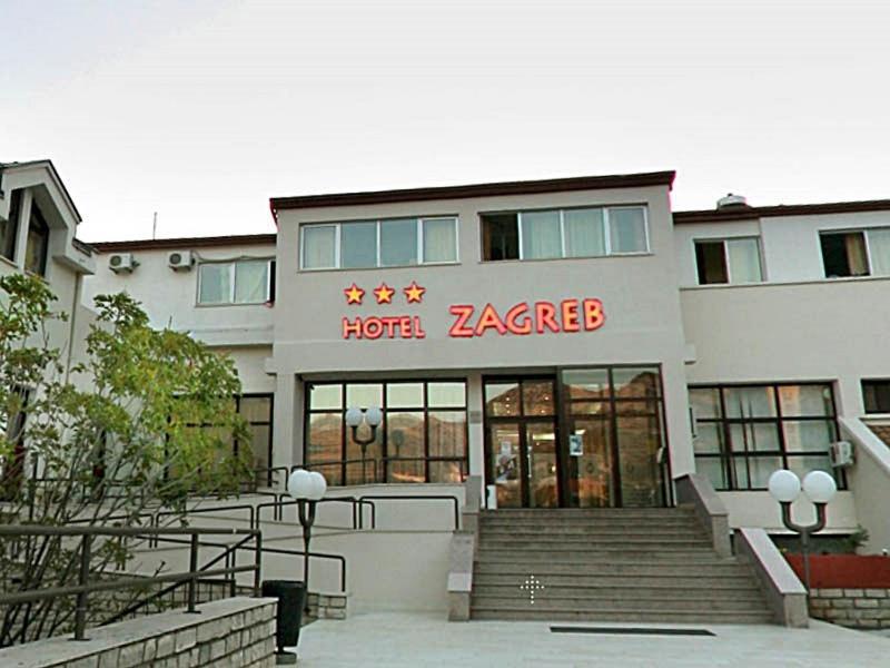 Hotel Zagreb Карлобаг Екстер'єр фото